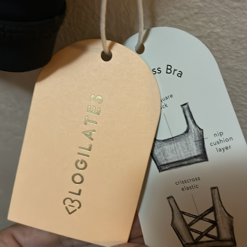 Blogilates Women’s Criss Cross Sports Bra Cameo Blue NWT - Picture 6 of 7